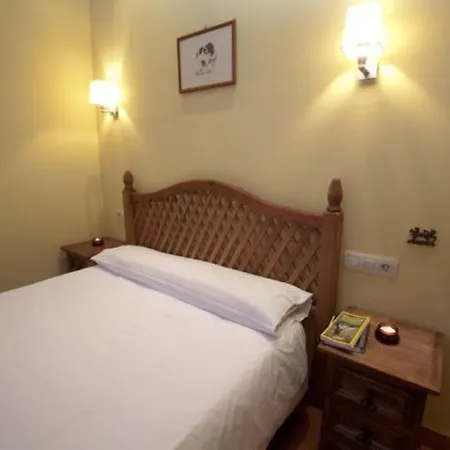 El Cuirgu Aparthotel *
