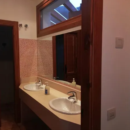 El Cuirgu Aparthotel Felechosa